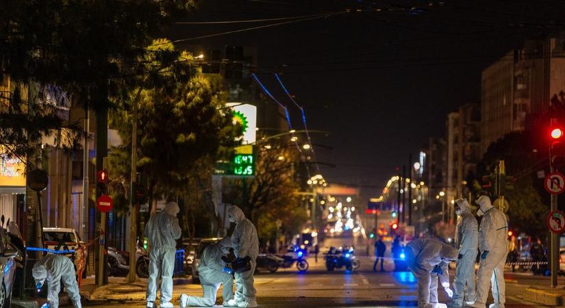 Robbantottak Athén belvárosában - egy turisták által is kedvelt, forgalmas részen volt a bomba