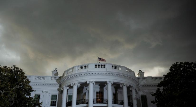 Egymásnak estek Trump emberei, az orosz kívánságlista miatt