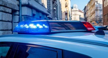 Súlyosbították annak a férfinak a büntetését, aki kis híján elgázolt egy rendőrt Pécsen