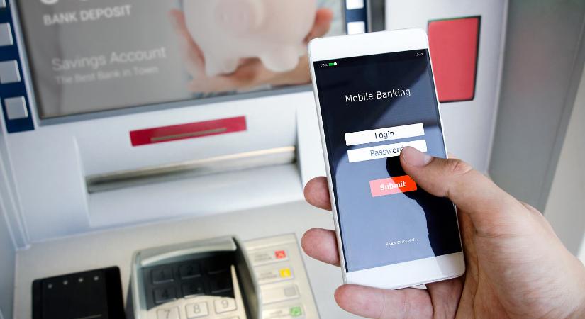 Jó hír: nem emelik a lakossági bankszámlák díjait
