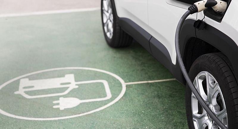 Nem veszélyes az elektromos autók sugárzása