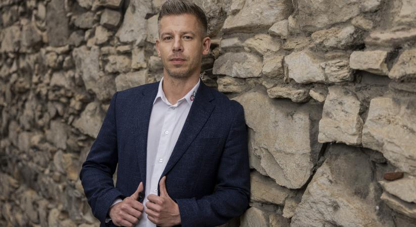 Magyar Péter szerint hamis zászlós műveletre készül a Fidesz Bayer Zsolt és a CÖF szombat délutáni demonstrációján