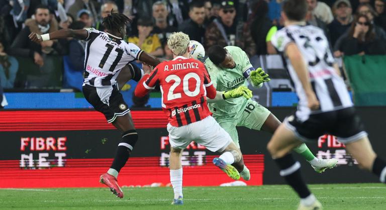 Rémisztő sérülése után elhagyhatta a kórházat az AC Milan kapusa