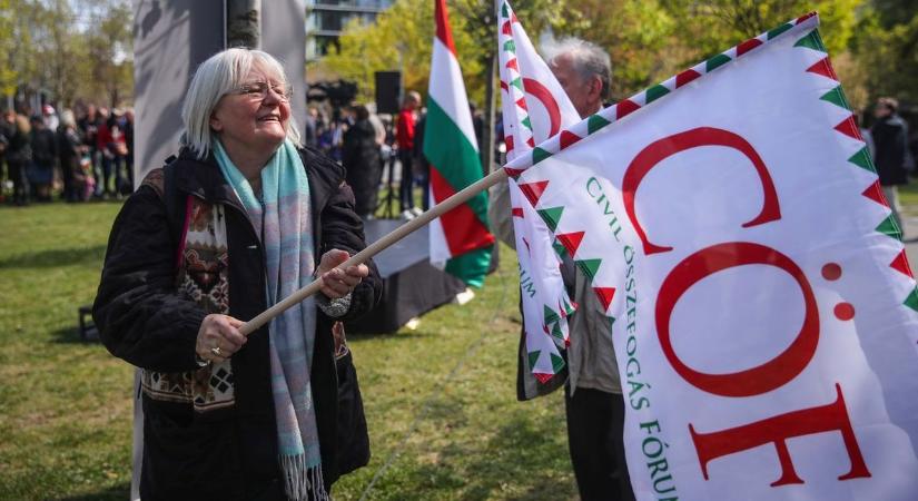 Apáti Bence: minél erősebben nyomnak, annál erősebben vágunk vissza (élő)
