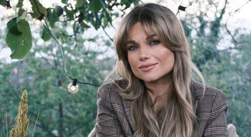 Pitonnal jár szexi táncot a kapuvári Cserpes Laura – Videó!