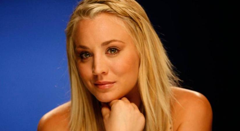 Az Agymenők Pennyje barna hajjal nagyon másképp néz ki: ennyit változott a sorozat óta Kaley Cuoco