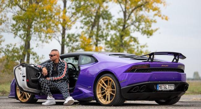 Gáspár Laci elfüstölte a Lamborghinijét