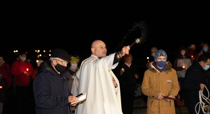 Áldás és védelem a Balaton körül – A vízkeresztet több évszázada ünnepli a katolikus egyház is