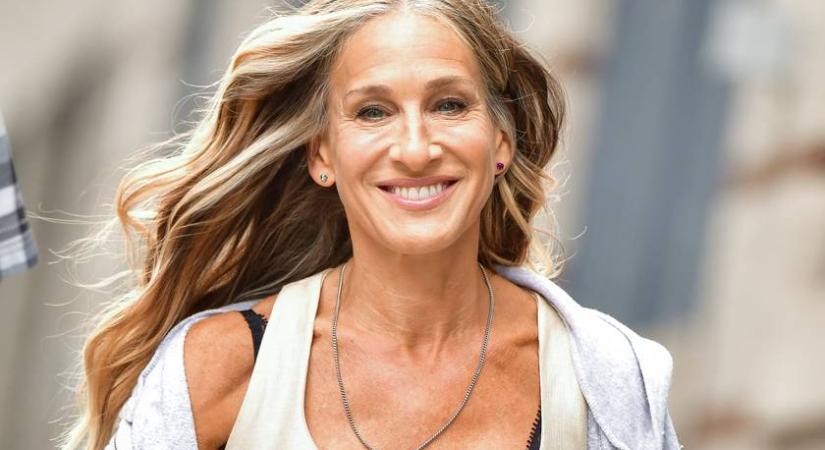 Sarah Jessica Parker 15 éves ikerlányaival ragyogott a vörös szőnyegen: férje is elkísérte őket