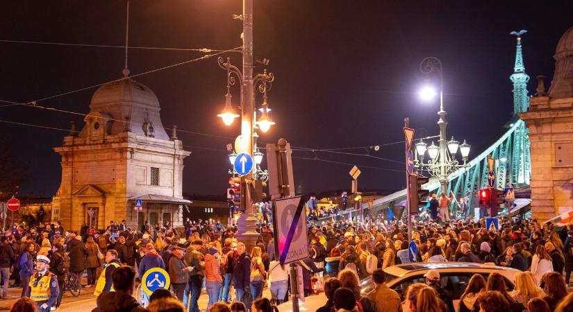 Keményen felkérdezte Gulyás Mártont a budapesti politikus, csak hebegett-habogott a Partizán atyja