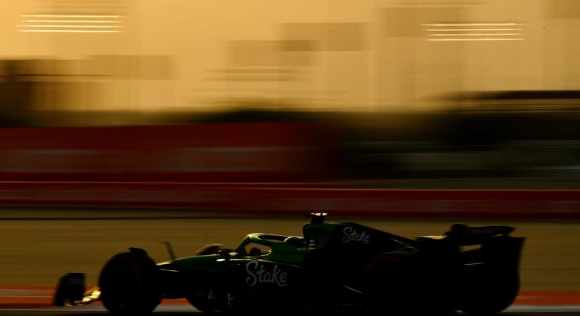 F1: Kizártak egy pilótát a bahreini futam után