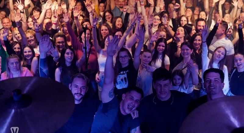 Eltört Szívek Klubja - Soulwave koncert az MMIK-banEltört Szívek Klubja - Érzelmes bulit tolt a Soulwave az MMIK-ban