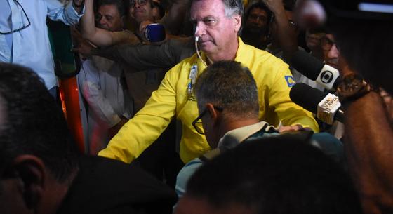 Tizenkét órán át volt a műtőben a volt brazil elnök, Jair Bolsonaro