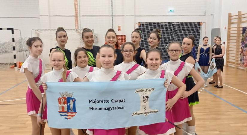 Mazsorettek remekeltek – első helyezéseket szereztek
