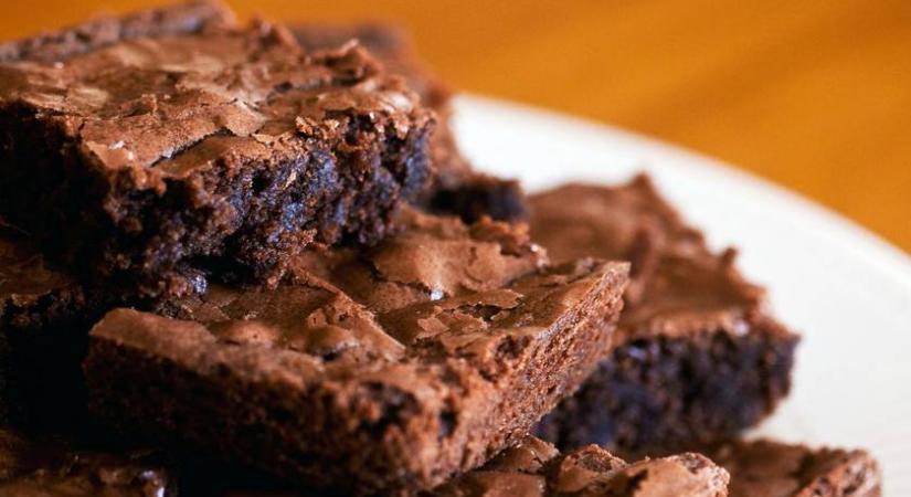 Édes nutellás brownie 15 perc munkával: liszt alig van benne, csak sok-sok csoki