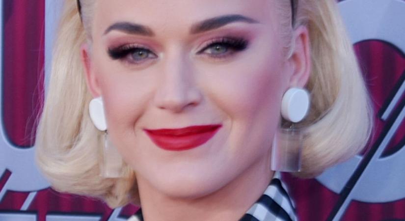 Kilövik az űrbe Katy Perry-t, csak nőkből áll a legénység