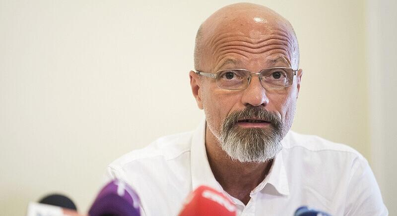 Dr. Zacher Gábor: "küldd el a francba, aki kristályt kínál"