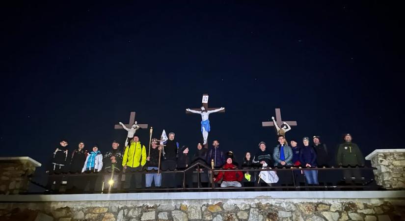 Éjszakai keresztútjárás Ipolyságon és környékén