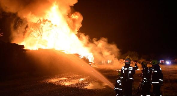 Karácsony a rákosrendezői tűzről: "Az illetékesek ismét gyújtogatásra gyanakszanak”