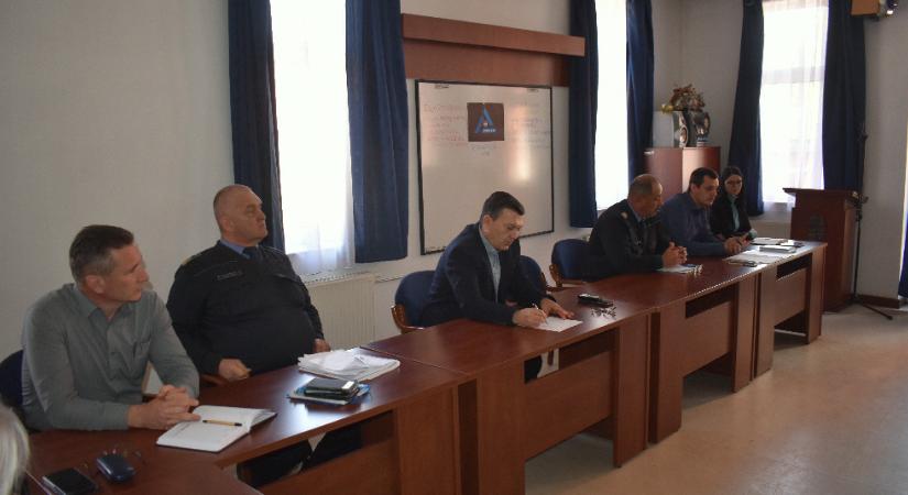 Rendőrkapitány: Roma bűnözés nincs, a munkanélküliség miatt veszélyeztetett „ez a réteg”