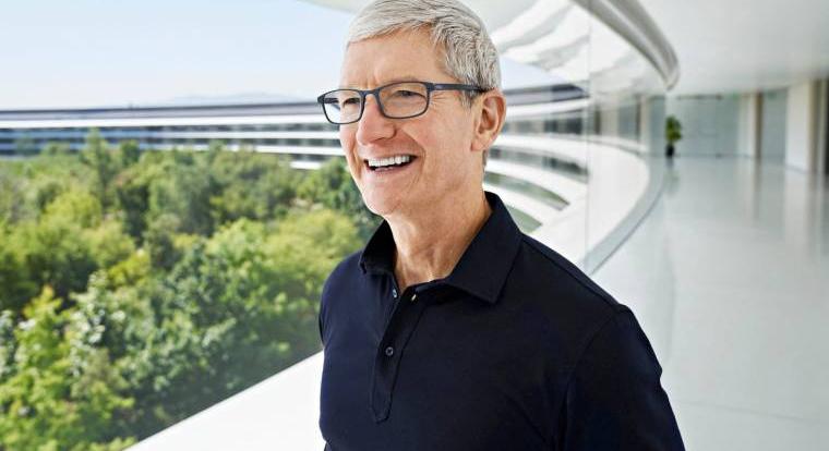 Tim Cook almás szemüveget akar, és semmi sem állíthatja meg