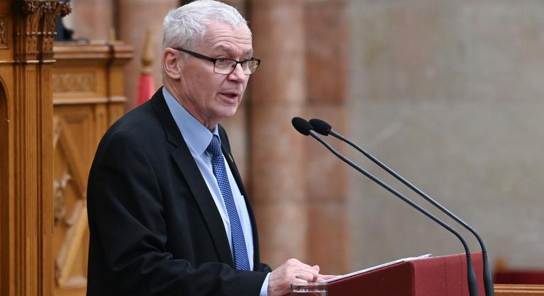 Célkeresztben Hankó Balázs családja, vizsgálat indult Vészabó Noémi Munkácsy-díja miatt
