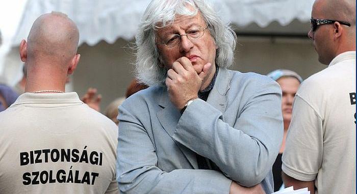 Esterházy Péter ma lenne 75 éves – 11 idézet a mestertől