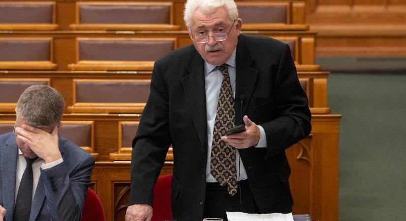 Fónagy János számokkal szedte szét Komjáthi Imre érveit