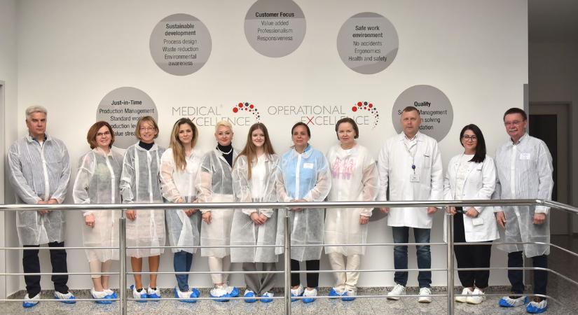 Pályázat – Ösztönzik a diáklányok reál területen való továbbtanulását