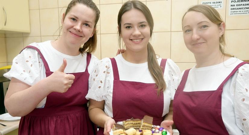 Nagyon furcsa hírt közöltek Újszászról egy lengyel tévében, feltűnően összevágták a felvételeket