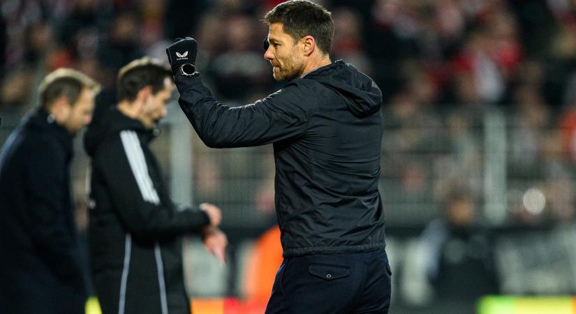 Nagyot álmodnak a Bayer Leverkusennél, a Manchester Cityből igazolna Xabi Alonso