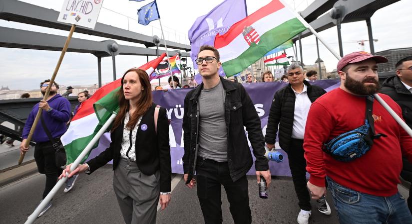 Baranyi Krisztina: Oroszország útjára léptünk