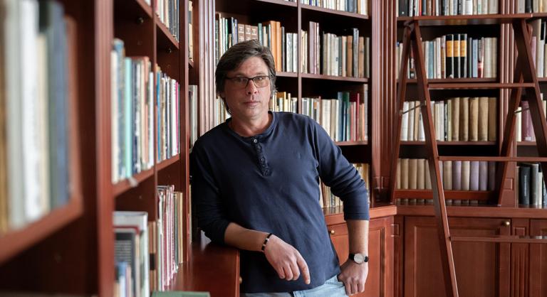 Hont András: A szívemben a selyemmajmokat jobb helyen őrzöm, mint a „Messiás urat”