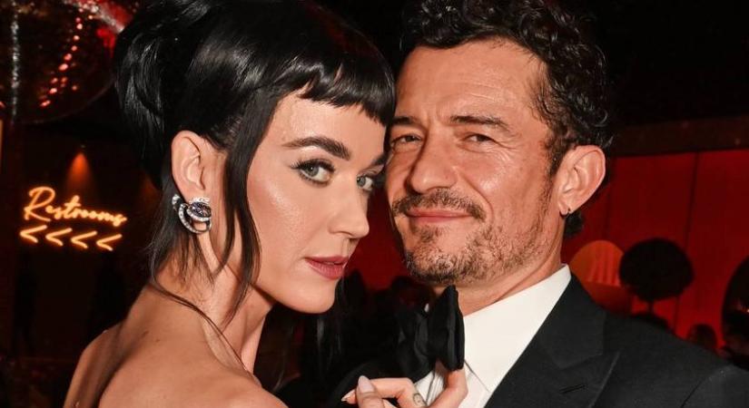 Íme Katy Perry és Orlando Bloom szőke lánya: Daisy a világűrbe repülő anyját csodálta
