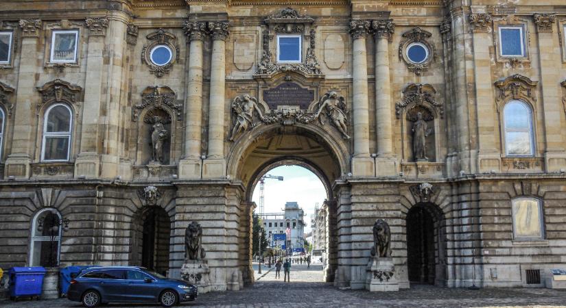 Visszavonták a budai Várnegyedért felelős kormánybiztos megbízatását