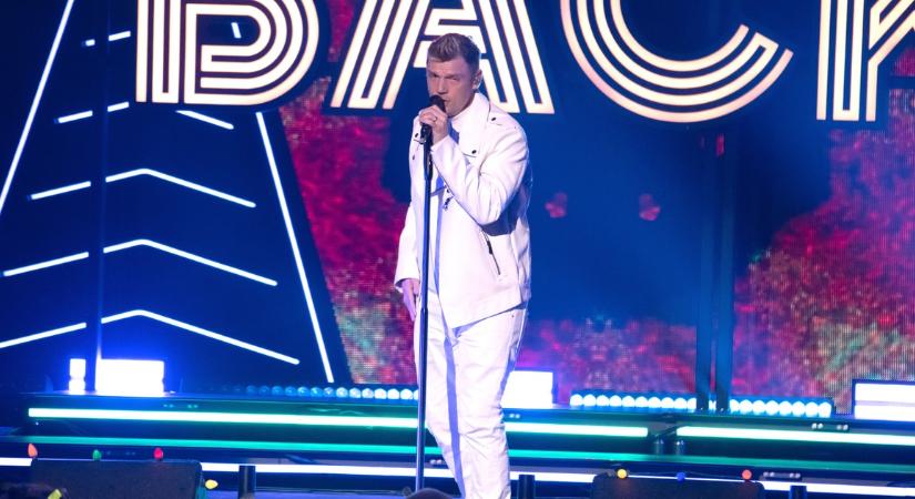 Szexuális erőszakkal vádolták meg a Backstreet Boys sztárját, Nick Cartert: „Több nemi betegséggel megfertőzött”