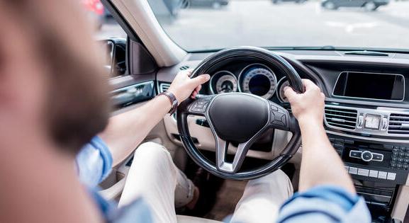 Éjfélkor lejár a határidő, gépjárműtulajdonosoknak utolsó lehetőség