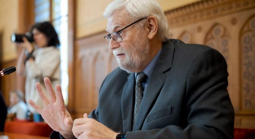 Szegénységi adatok: Mellár Tamás parlamenti vizsgálatot akar