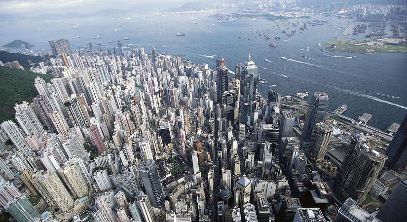 Hongkong jól beint Amerikának, leáll a csomagküldés