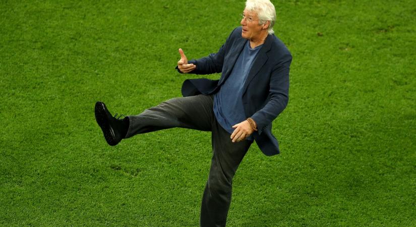 Ezzel állt elő Richard Gere 42 éves, gyönyörű felesége Alejandra: friss videón a csoda