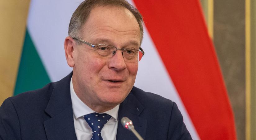 Navracsics Tibor: Elindult a társadalmi egyeztetés a helyi önazonosság védelméről
