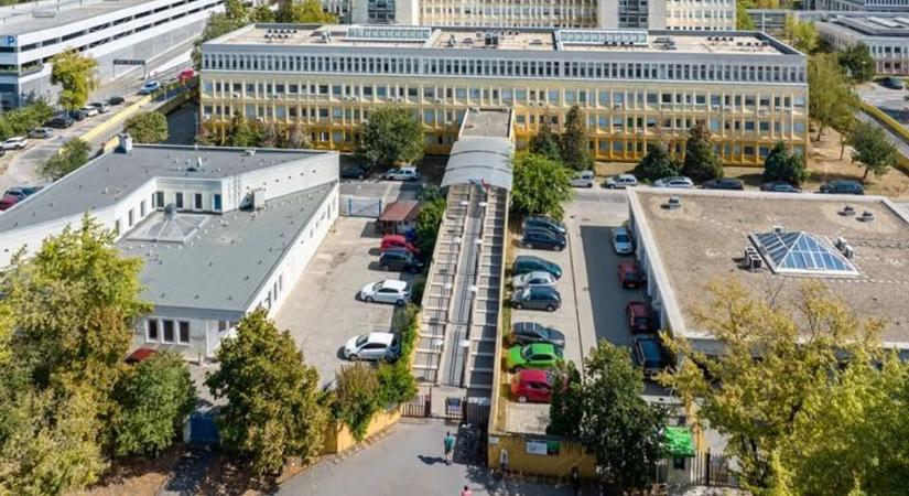 Nem fogadnak betegeket a kórházban, a látogatási rend is módosul