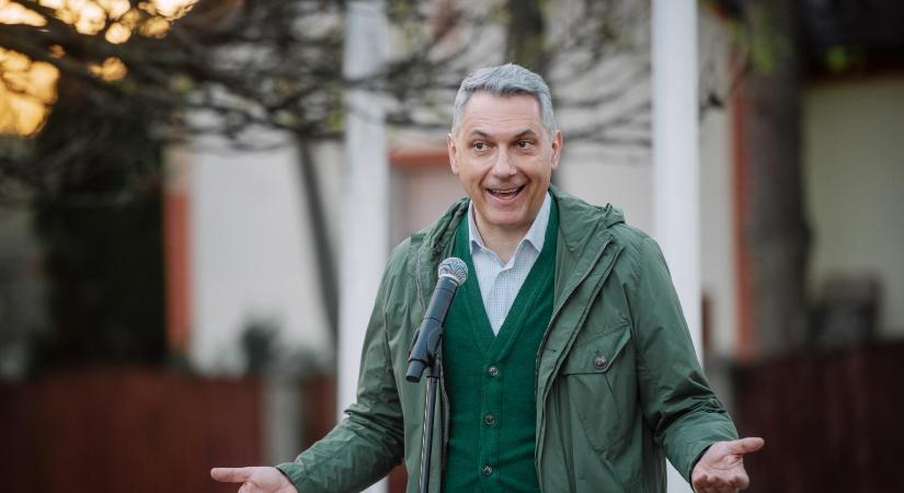 A Magyar Közút szerint „többszörös hazugság”, hogy kirívó lenne a Lázár János batidai vadászkastélya felé vezető út felújítása
