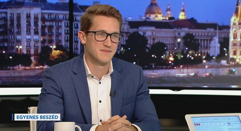 Betelt a pohár Bedő Dávidnál, kérdőre vonta a belügyminisztert a rendőri túlkapások miatt