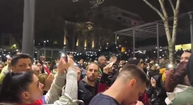 Újvidéktől Brüsszelig futnak a szerb egyetemisták