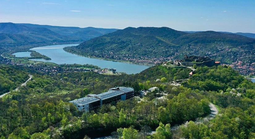 Újra megnyílt a lángok martalékává vált visegrádi hotel