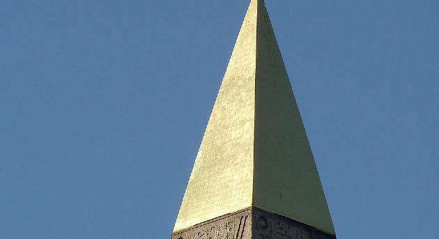 Rejtélyes hieroglifák: mit üzen még a Concorde obeliszk