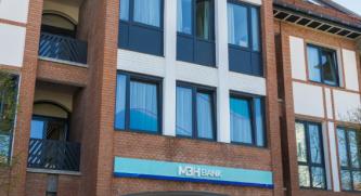 A legszélesebb ügyfélkört kiszolgáló, komplex bankfiókját nyitotta meg Békéscsabán az MBH Bank