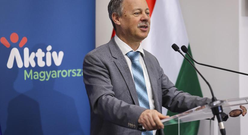 Révész Máriusz: az idén 230 millió forint támogatást nyújtanak az Aktív Idősek Programmal