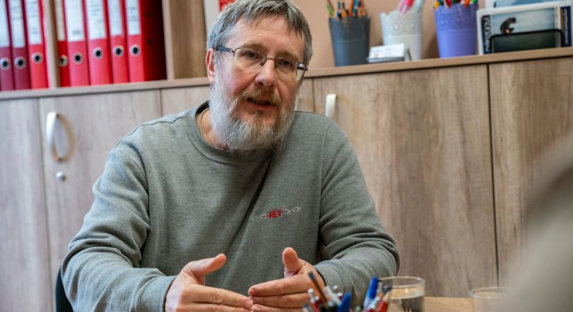 Addiktológus főorvos: Háború zajlik a lelkekért, a függőség és a szabadság kérdése forog kockán